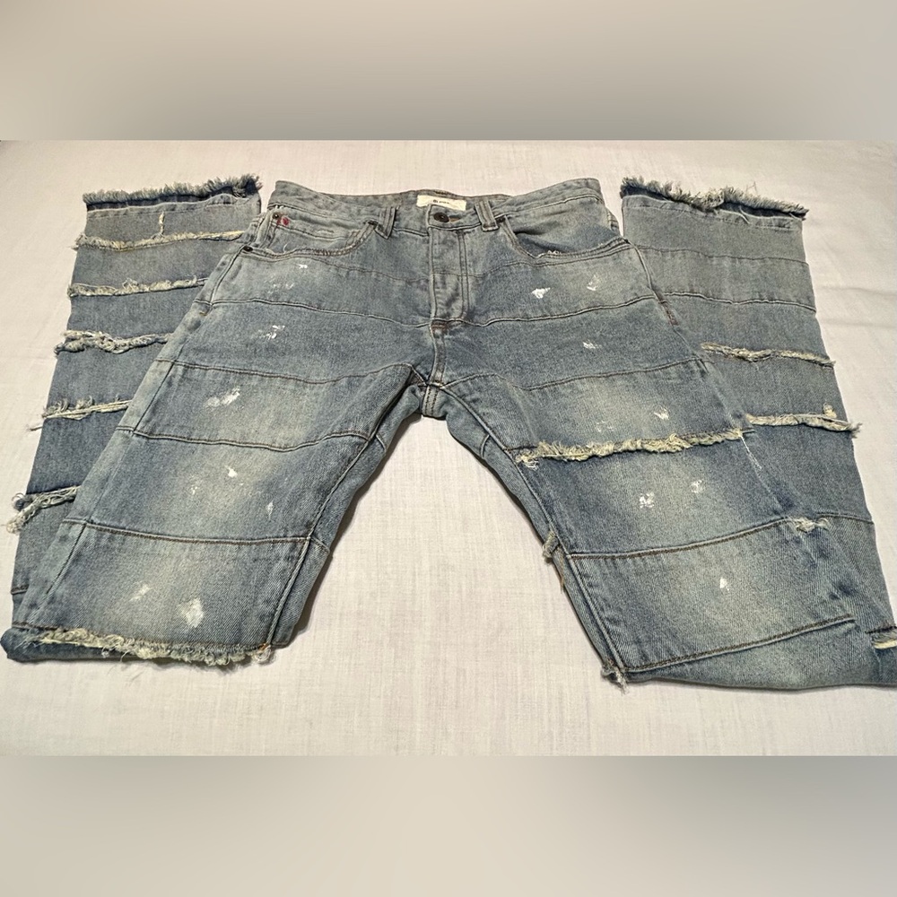 BLDG4 Fade Distressed Blue Jeans - Picture 2 of 14
